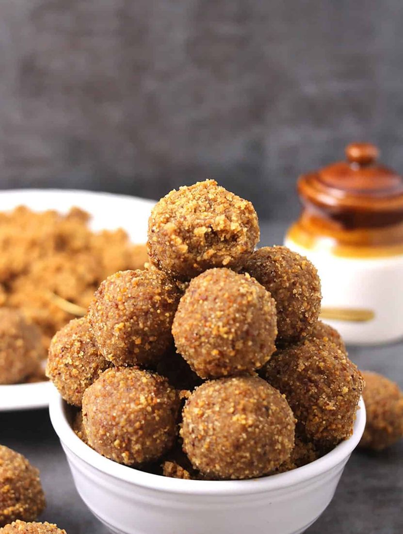 Poushtik ladoo — nutritious mixed-seed ladoo